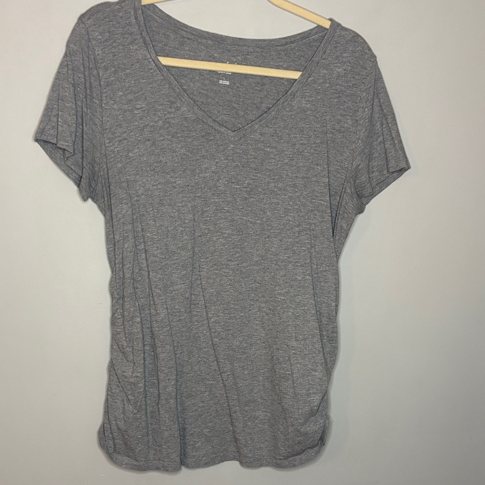 Women’s Maternity V-Neck Short Sleeve Tee - Gray